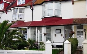 Birklands Guest House Paignton 4*